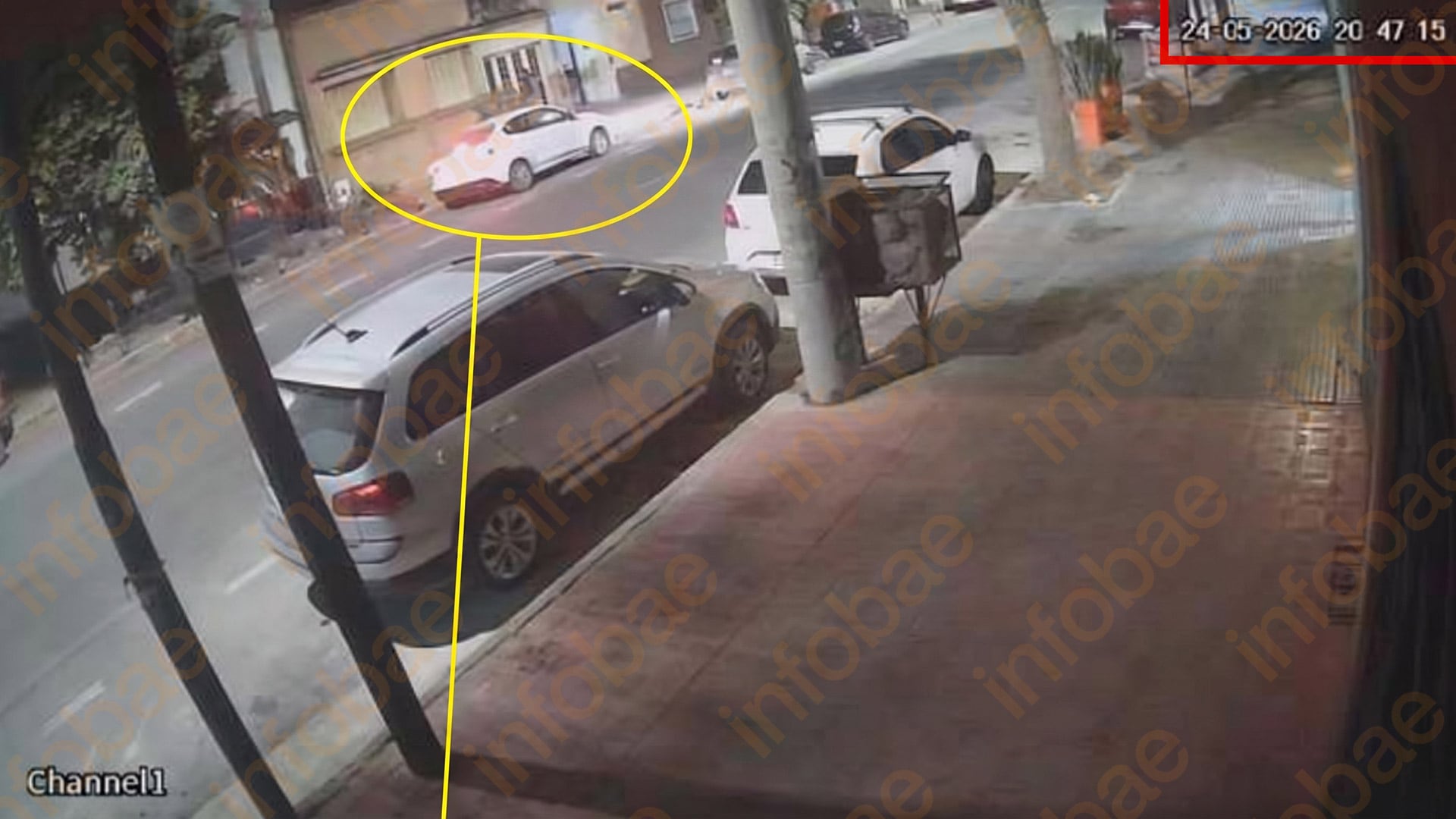 20.47: Los policías regresan a Barrelier a la casa en otro automóvil de civil