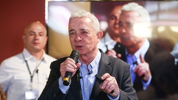 Álvaro Uribe acusó a Gustavo