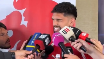 Susto en Paraguay: uno de los referentes abandonó la conferencia de prensa por un mareo antes del partido ante Australia