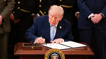 Los dólares de EE. UU. tendrán la firma de Trump