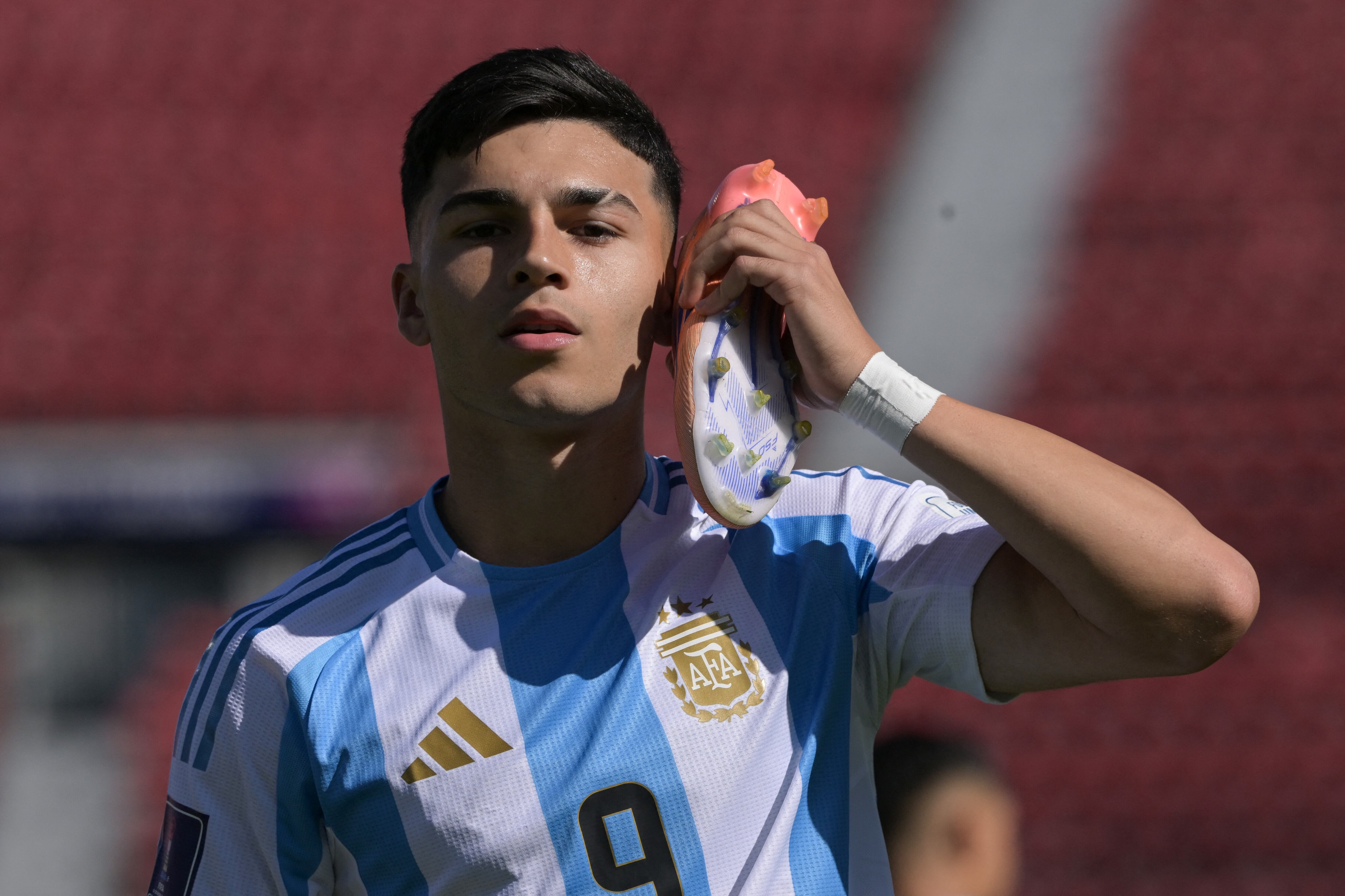 Alejo Sarco es una de las figuras del Mundial Sub 20 (Foto: Rodrigo ARANGUA / AFP)