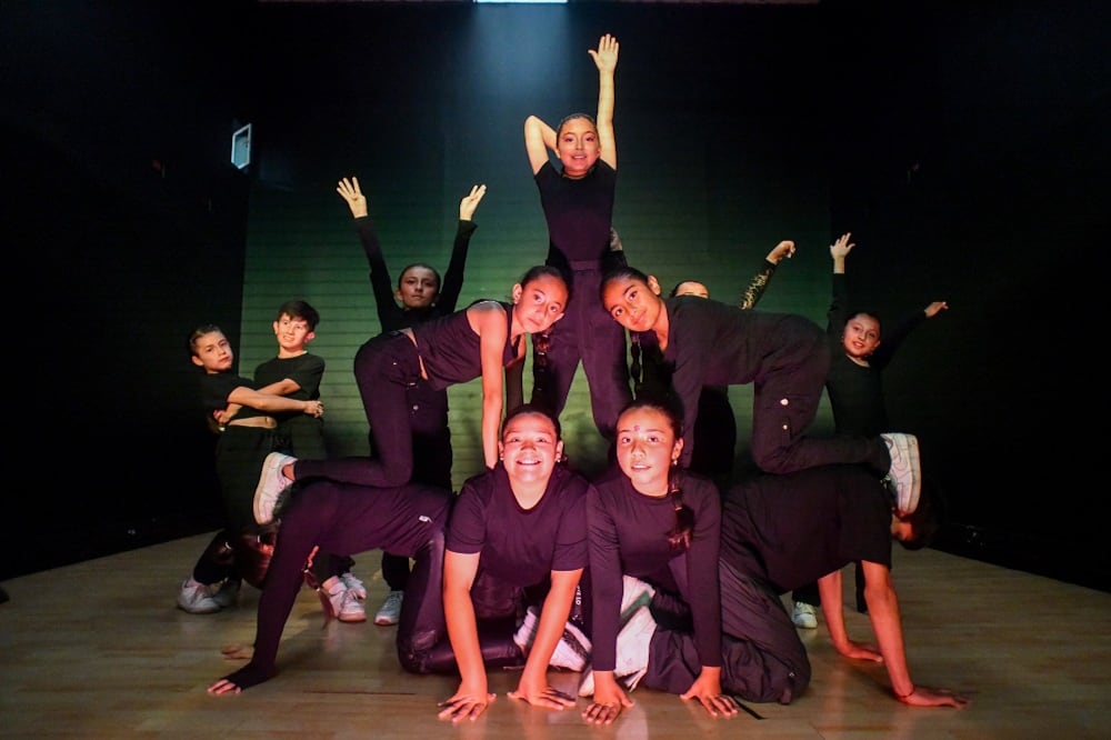 Los talleres de danza incluyen géneros como salsa, ritmos latinos, jazz, contemporáneo y folclor colombiano en distintos barrios de Bogotá - crédito Idartes