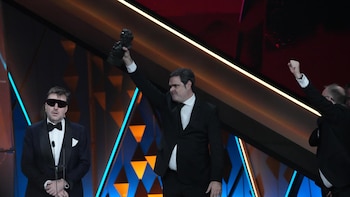 Activistas animalistas protestan en la