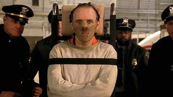Anthony Hopkins como Hannibal Lecter
