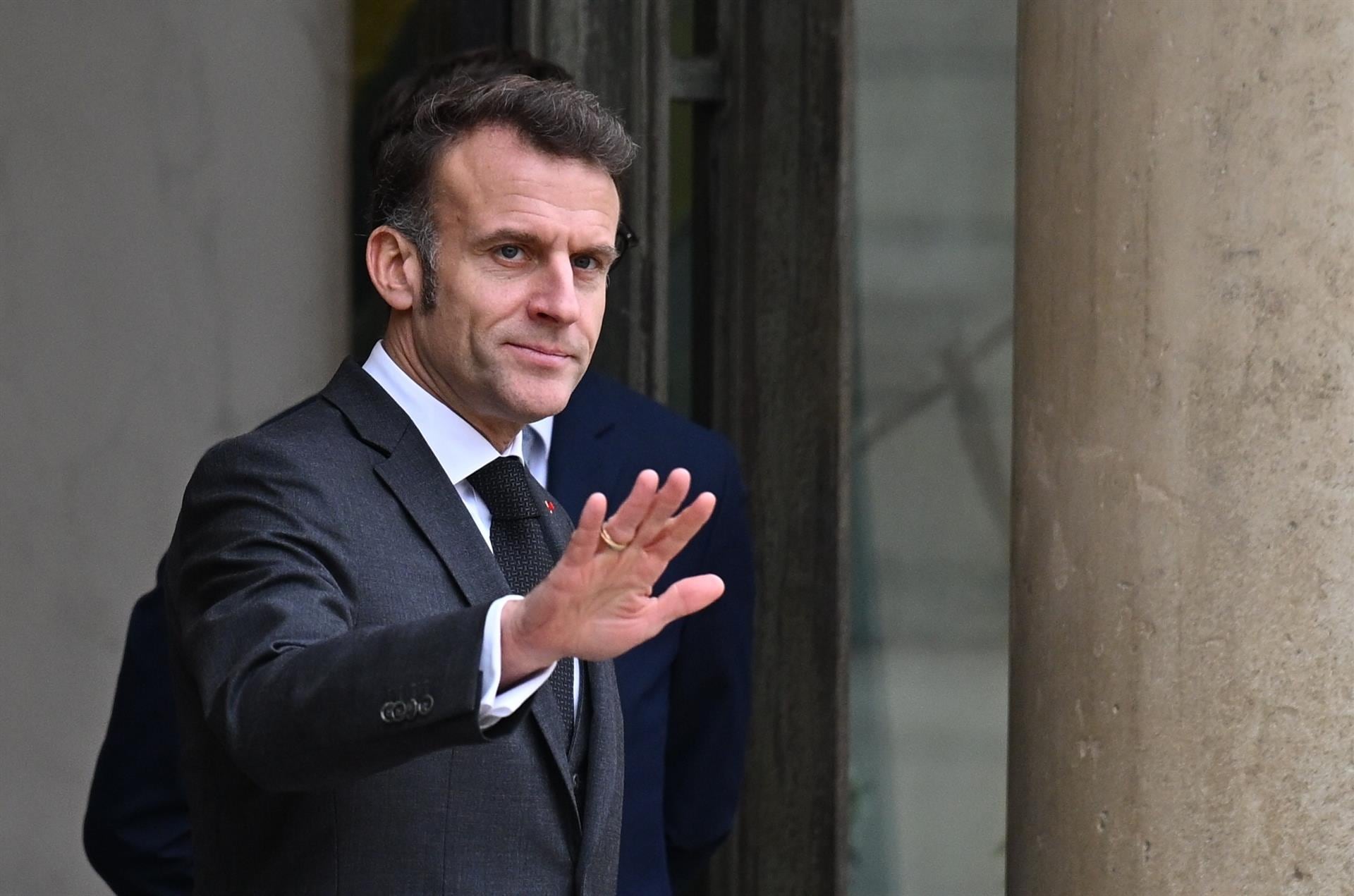 Macron alerta del «peligro de los extremos» en la formación de alianzas tras las elecciones municipales