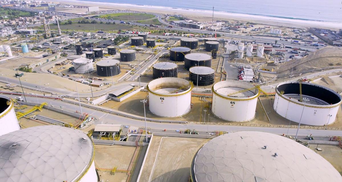 La estatal energética enfrenta un paro de 48 horas calificado como ilegal. Sus operaciones se mantienen estables, mientras promete sanciones y refuerza su gobernanza corporativa. Créditos: Petroperú