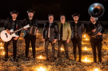 Fotografía cedida este viernes, por