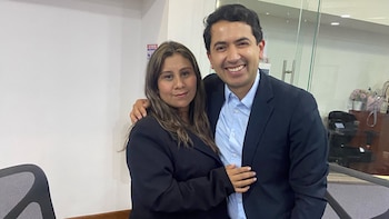 El apoyo anunciado por Briceño busca contribuir al desarrollo del emprendimiento de Dorelly y, según el congresista, extender este tipo de respaldo a otras víctimas - crédito @DeisyDorelly/X