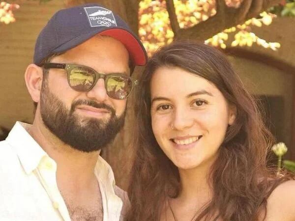 Personalidades de todos los colores políticos felicitaron a la pareja.