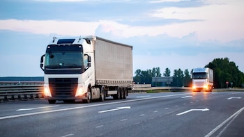 FADEEAC cuestiona un esquema de cobros al transporte de cargas y pide frenar su aplicación
