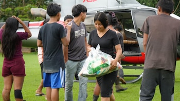 Costa Rica concluyó operativo aéreo en territorios indígenas tras entregar alimentos a 860 familias afectadas por las lluvias