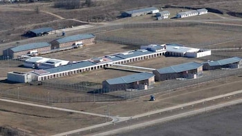 Médicos y guardias de una