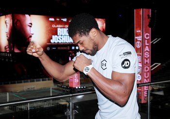 Anthony Joshua se estima