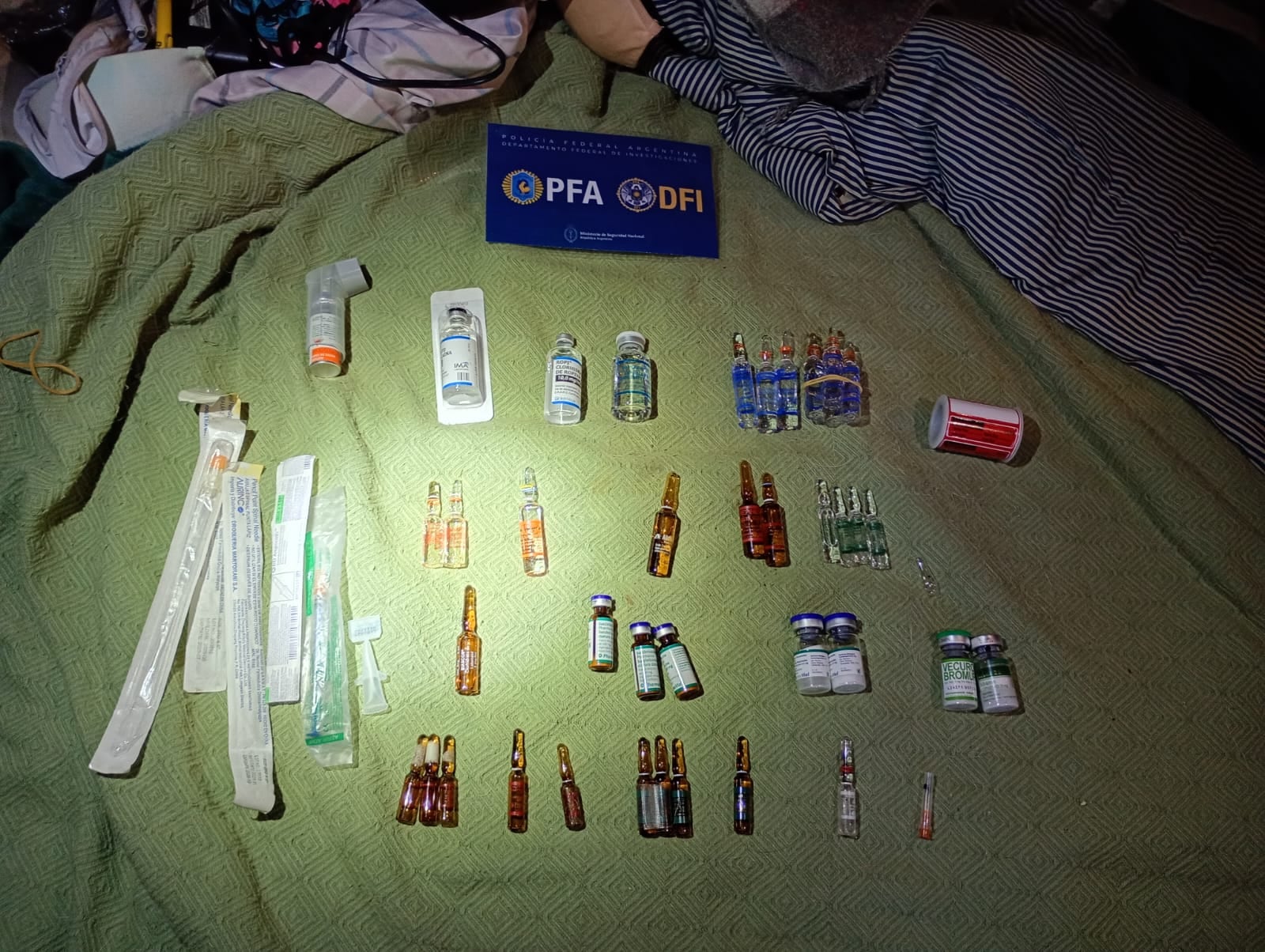 El operativo descubrió que la médica de 34 años tenía ampollas con sustancias que son utilizadas para operaciones