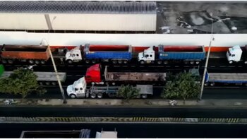 Camiones de carga denuncian que