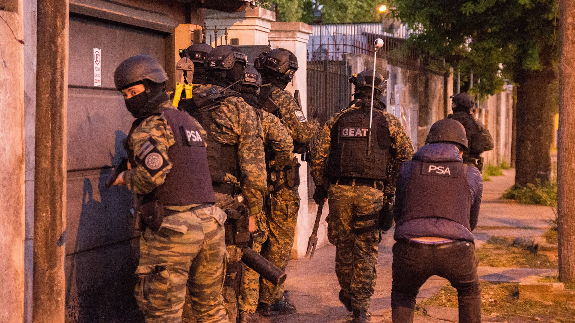 La Policía de Seguridad Aeroportuaria realizó 24 allanamientos en Rosario y en San Lorenzo