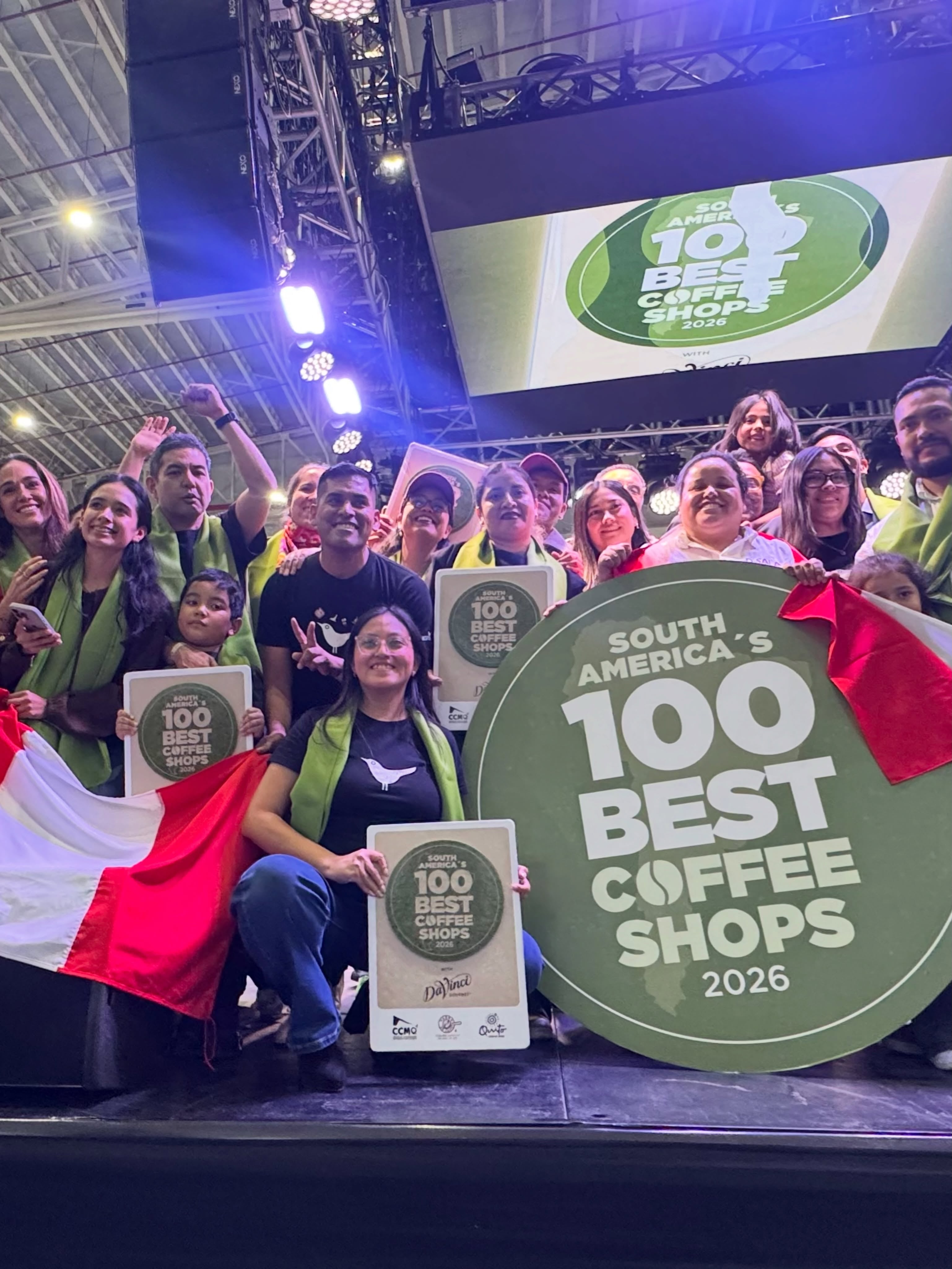 Parte de la delegación de cafeterías peruanas que asistió a la ceremonia de reconocimiento de las 100 mejores cafeterías de Sudamérica. (Foto: Origen Tostadores de Café / Instagram)