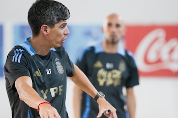 Matías Lucuix, entrenador de la