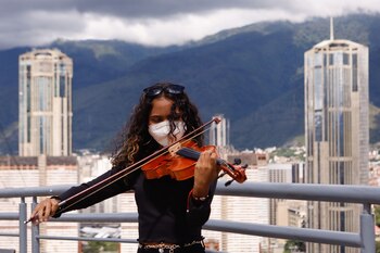 Daniela Monroy, de 17 años,