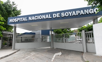 La moderna instalación- inaugurada este lunes- se divide en tres servicios centrales: Emergencia Pediátrica, Emergencia Médico-Quirúrgica y quirófanos completamente nuevos.