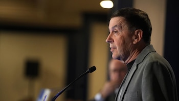 Otegi apuesta por que la legislatura de Sánchez acabe con un programa "plurinacional"