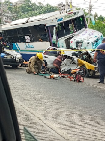 El autobús se encontraba viajando