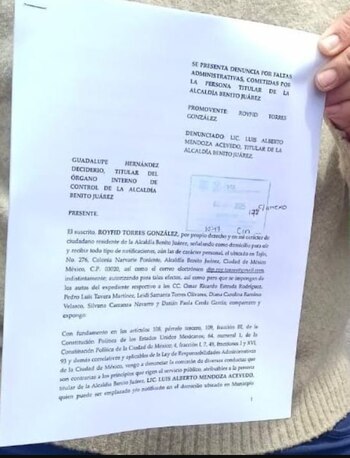 El legislador escuchó la indignación