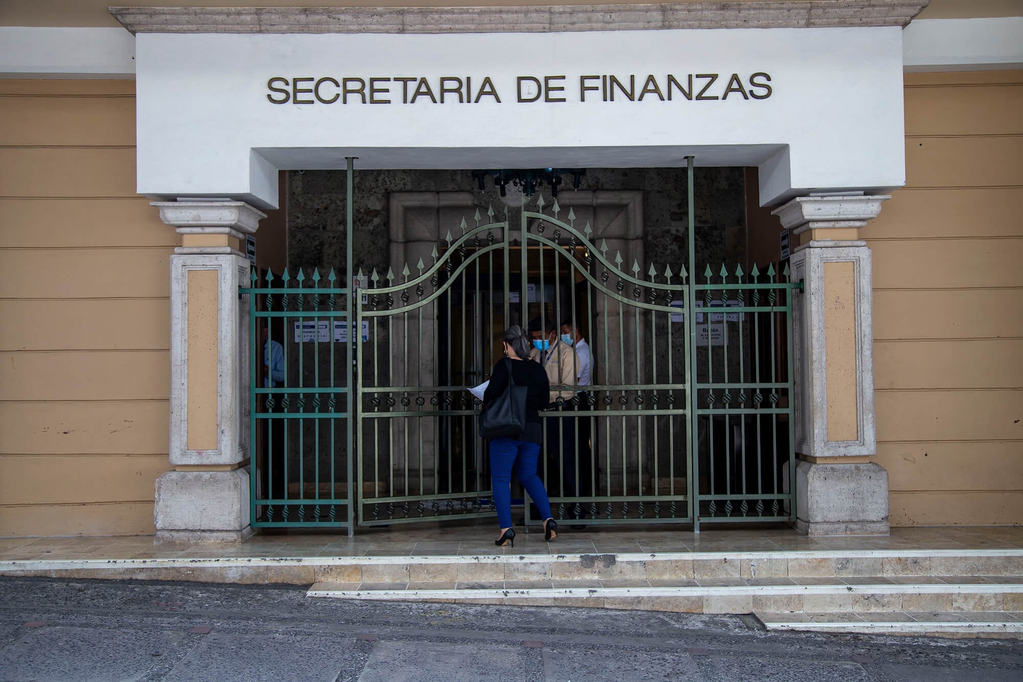 Economistas consideran urgente acelerar la inversión pública en salud, educación e infraestructura. El Presupuesto General de la República fue aprobado el 21 de abril por más de 444 mil millones de lempiras. (Foto: Cortesía)