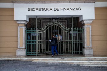 Economistas consideran urgente acelerar la inversión pública en salud, educación e infraestructura. El Presupuesto General de la República fue aprobado el 21 de abril por más de 444 mil millones de lempiras. (Foto: Cortesía)