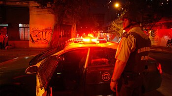 Un carabinero apenas se retomó