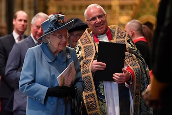 La reina Isabel con el