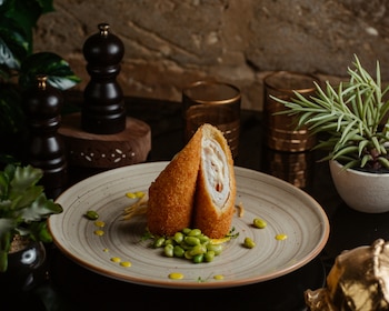 Receta de cordon bleu de pollo, un clásico de la cocina francesa (Magnific)