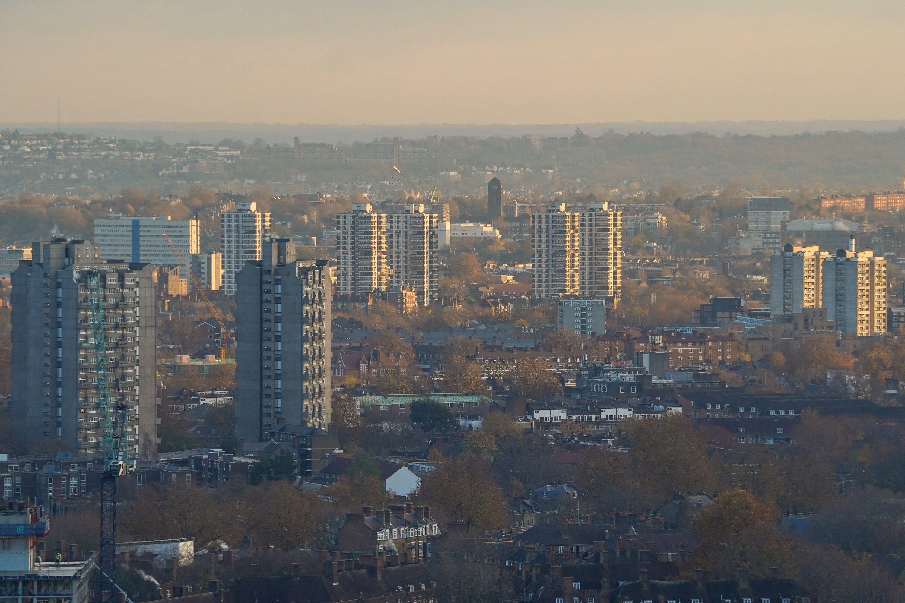 La noria ofrece vistas panorámicas incomparables sobre el río Támesis y el centro de la ciudad (foto: REUTERS/Maja Smiejkowska/File Photo)