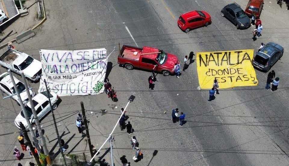 Familiares cerraron la carretera Toluca-Naucalpan, el pasado 28 de junio, para dar con su paradero (El Toluco/Facebook)