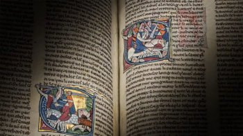 Tras 700 años, sale a subasta uno de los manuscritos más raros del Rey Arturo