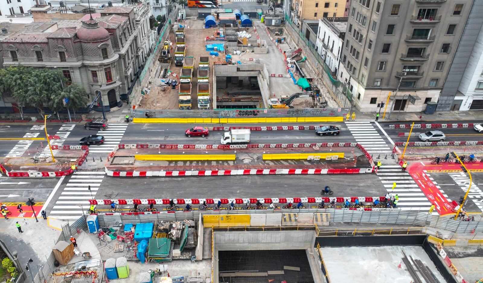La avenida Garcilaso de la Vega reabre en el Cercado de Lima tras once meses de obras en la Línea 2 del Metro.