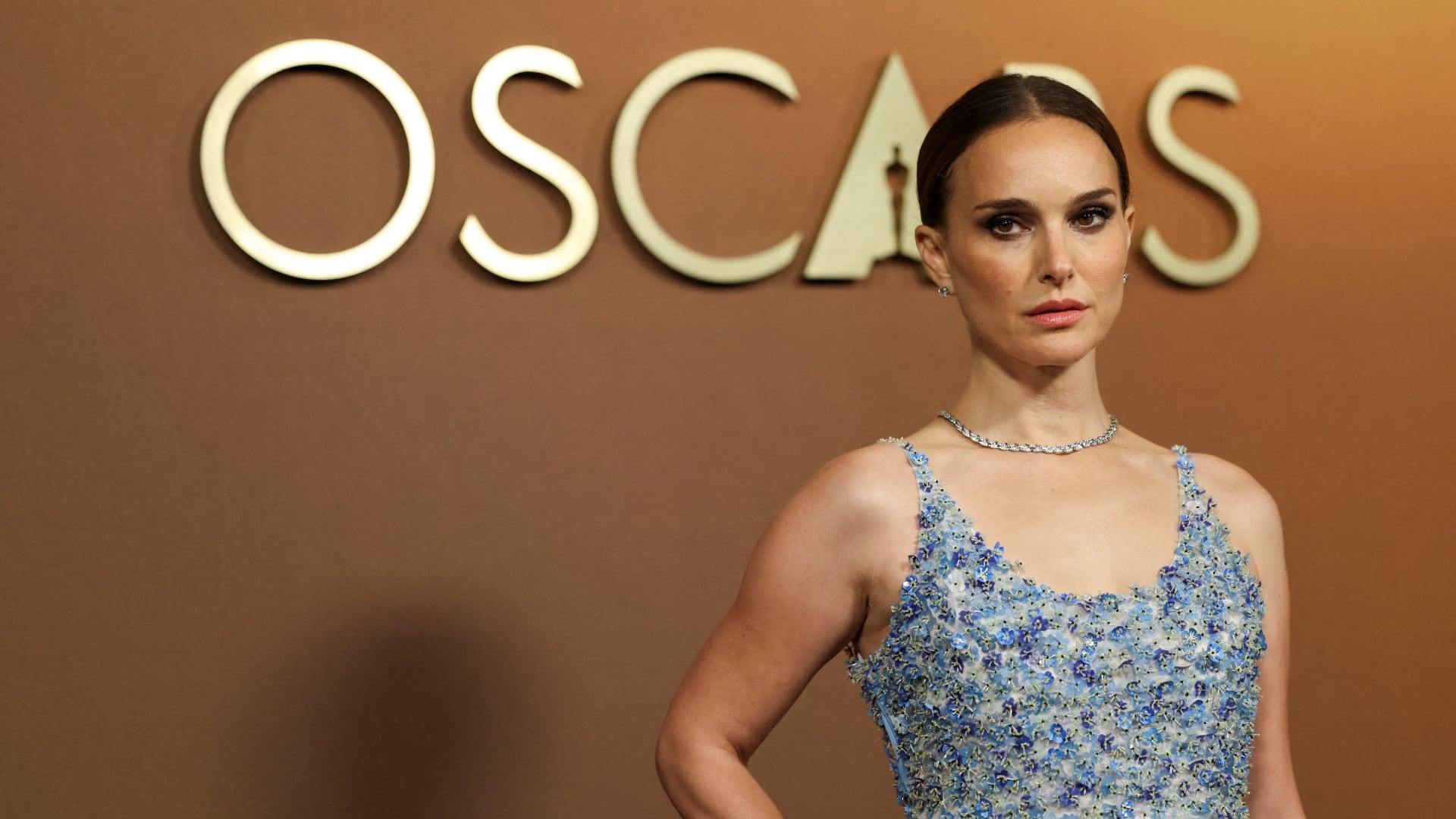 Natalie Portman dio un vistazo a su vida cotidiana en Paris. (REUTERS/Mario Anzuoni)