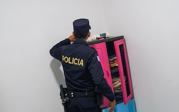 Los capturados serán procesados por delitos como tráfico ilícito, agrupaciones ilícitas, actos preparatorios, conspiración y asociaciones delictivas. (Foto: FGR)