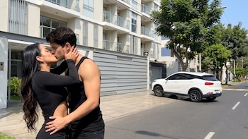 Onelia Molina pasó la noche en departamento de Kevin Díaz antes de apasionado beso en ‘Esto Es Guerra’