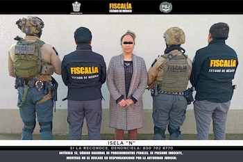 Isela "N", agente del Ministerio Público de la Fiscalía mexiquense detenida este 9 de septiembre. Crédito: FGJEM