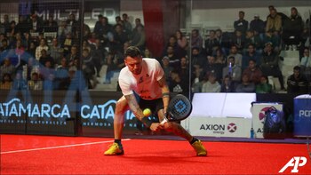 Las tribunas del microestadio del