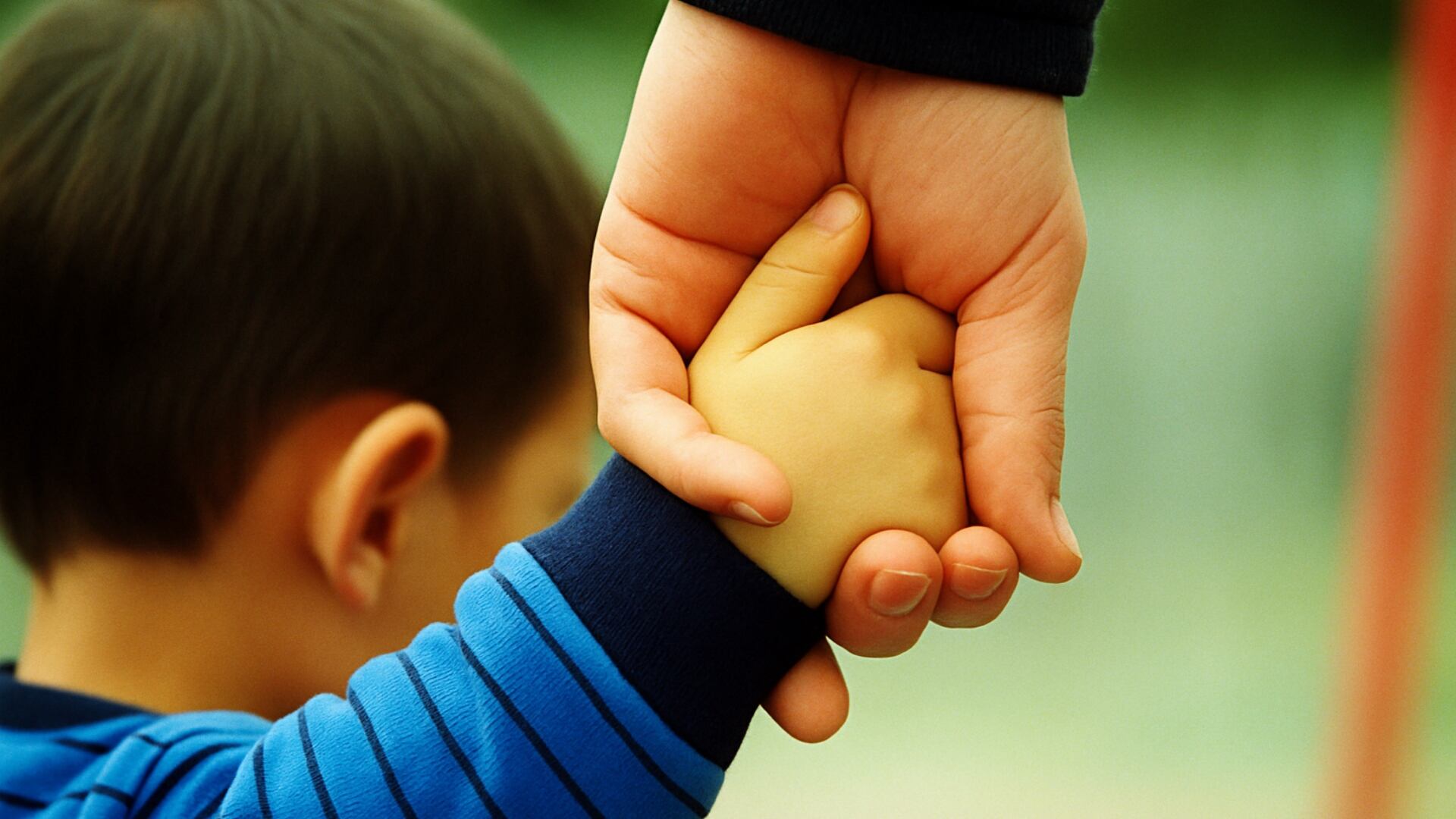 La internalización de la obediencia desde la niñez puede limitar la capacidad de actuar según los propios valores (Foto: Imagen Ilustrativa Infobae)