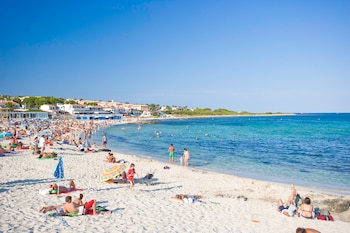 Praia de Punta Prima, em Menorca