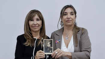 Las nietas de Luis Robles presentan la primera querella por “exilio forzado” del franquismo: “Queremos justicia para el pueblo español”