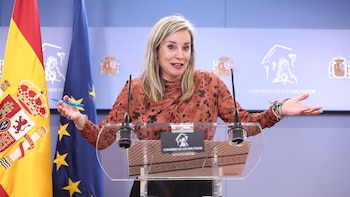 Sectores de Sumar se abren a abstenerse en la ley de Junts del burka como gesto para negociar el decreto de vivienda