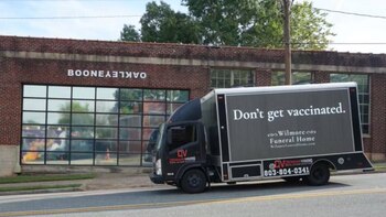 “No se vacune”: la irónica