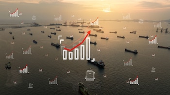 Mientras persista la incertidumbre en torno al estrecho de Ormuz y los mercados energéticos continúen mostrando volatilidad, corredores estratégicos como el Canal de Panamá podrían mantener un papel aún más relevante dentro de las cadenas globales de suministro (Imagen: Shutterstock)