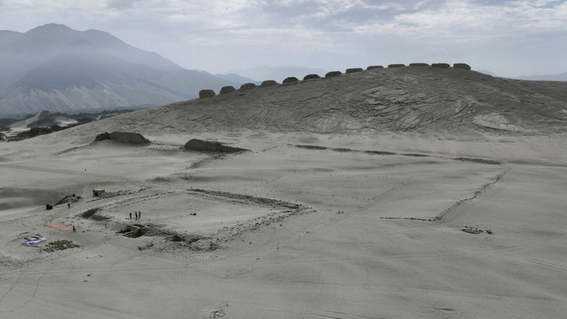 Investigación en Chankillo revela uno de los registros más tempranos de planificación arquitectónica orientada al sol en América