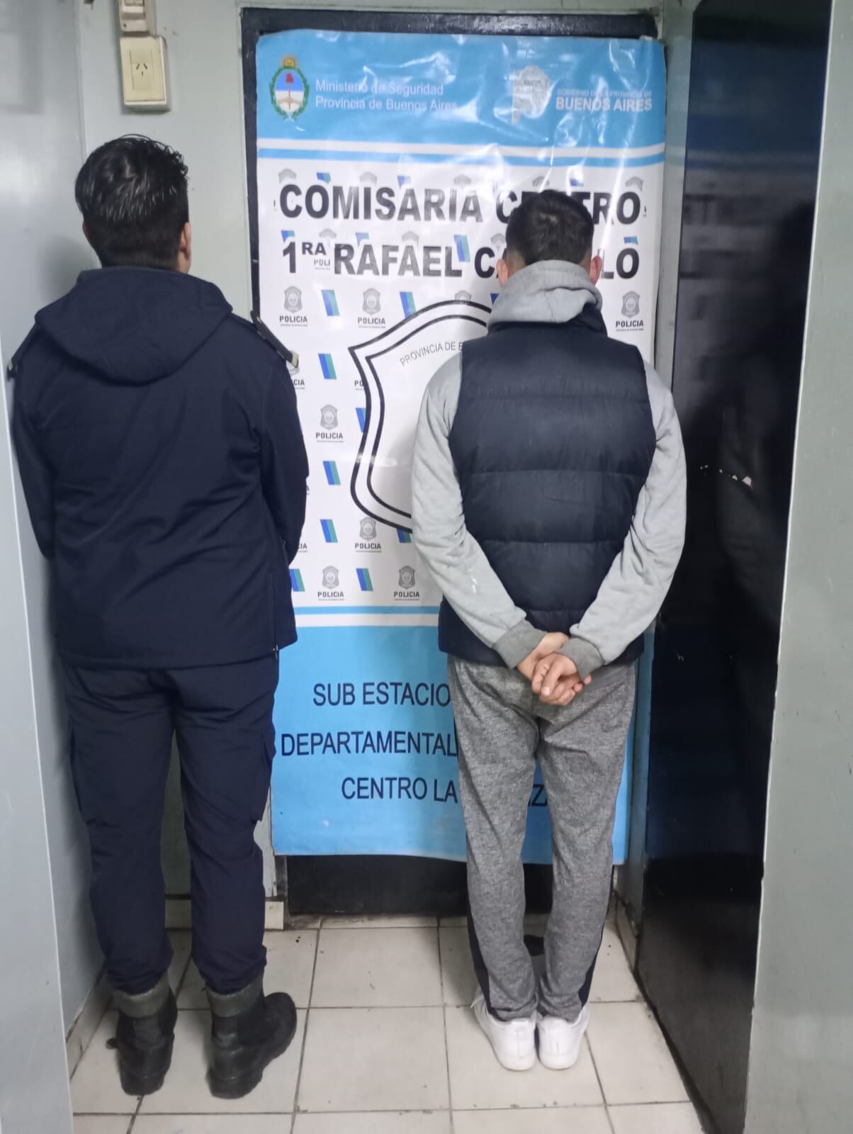 El delincuente tiene 17 años.