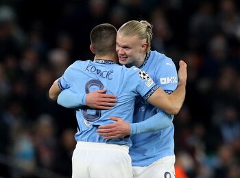 Manchester City logró una sufrida